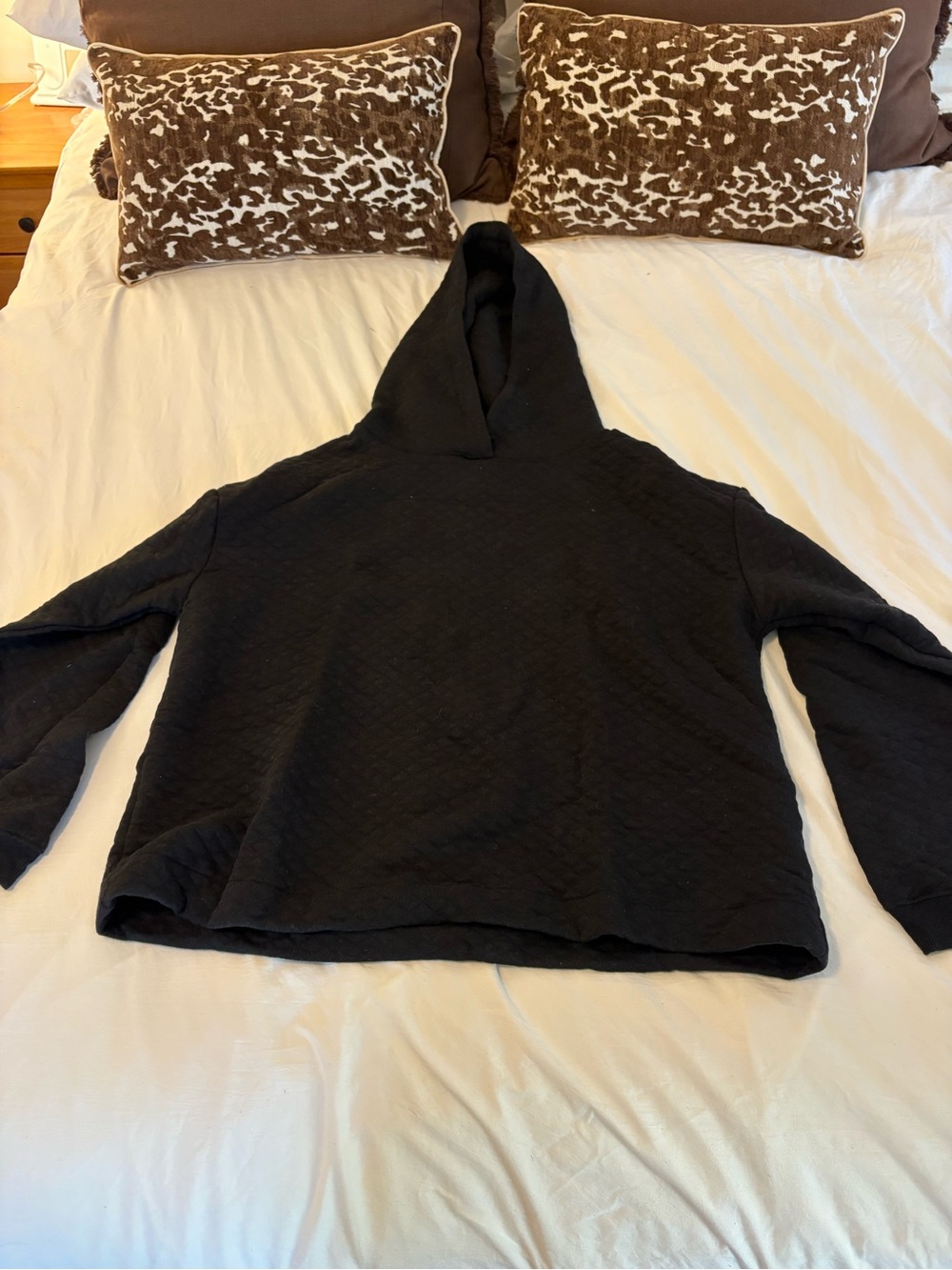 Relaxed Black Quilted Hoodie Pullover